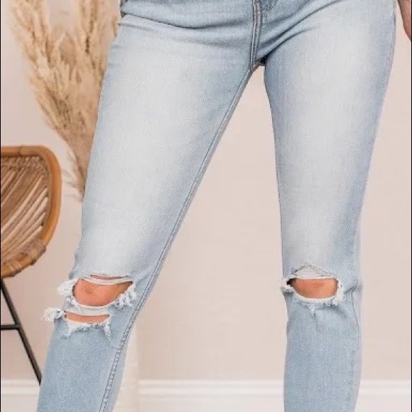 EUNINA Light Wash Distressed Jeans - Picture 6 of 10